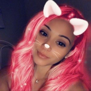 Meet your Posher, Edith